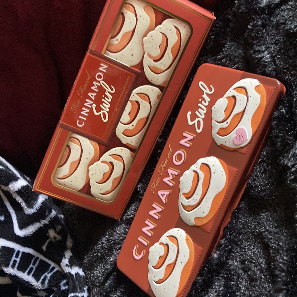 🧁🖤🌟TOO FACED CINNAMON SWIRL EYESHADOW PALETTE🌟🖤🧁